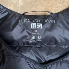 UNIQLO Light Down ジャケットの画像