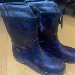 美品　女子用長靴　23センチ