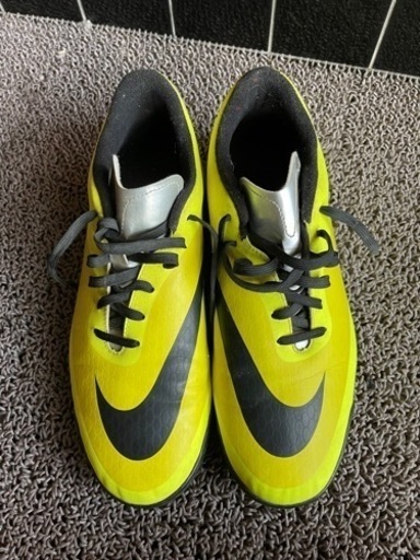 NIKEハイパーヴェノム フットサルトレシュー