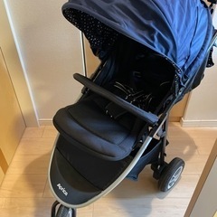値下げ【美品】Aprica ベビーカー 3輪 バギー ネイビー 水玉 ドットの画像