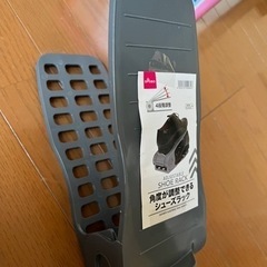 【中古】ダイソー　角度が調整できるシューズラック5個セット