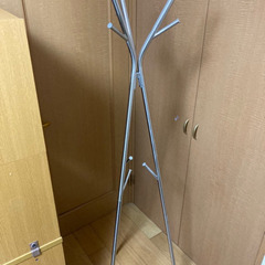 再値下げ‼️IKEA KNIPPE ハンガーラック　コートスタンド