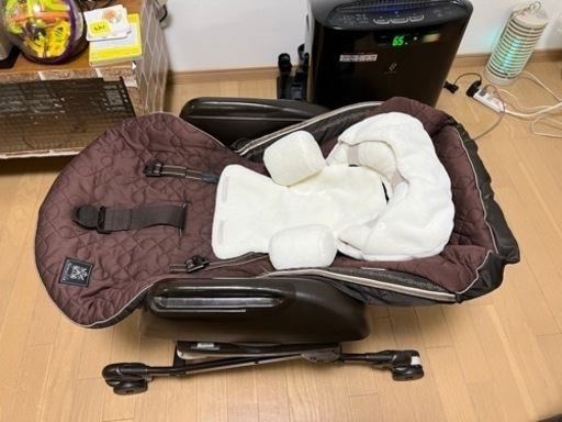 コンビ ネムリラオートスイング