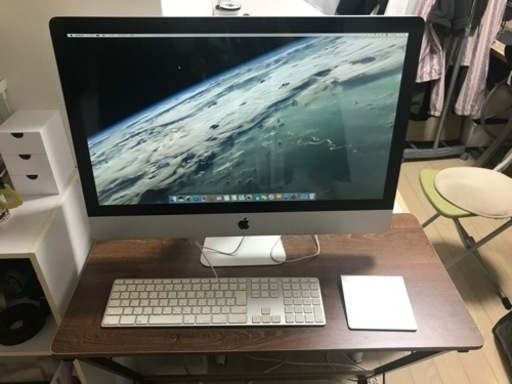 imac 箱付き・型落ち＆テーブル・トラックパッド・キーボード付き