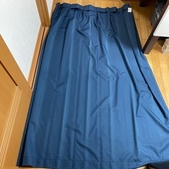 カーテン4枚、レースカーテン4枚の画像