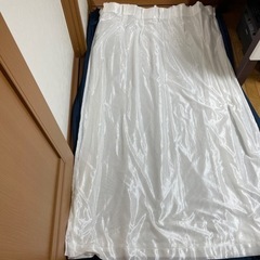 カーテン4枚、レースカーテン4枚の画像