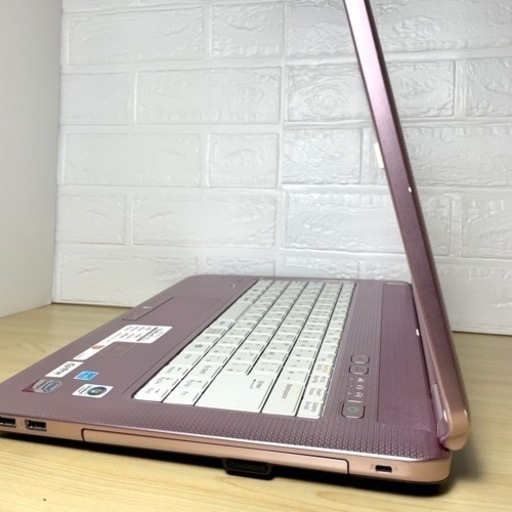 初心者様にもオススメVAIOノート可愛いピンク♪新品SSD換装☆オフィス付き 初心者様にもオススメVAIOノート可愛いピンク♪新品SSD換装☆オフィス付き