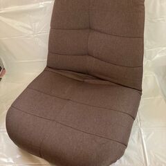 座椅子　横65cm×奥行き60㎝×高さ57㎝程度