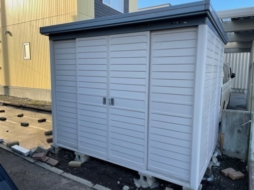 ヨド物置　引取限定