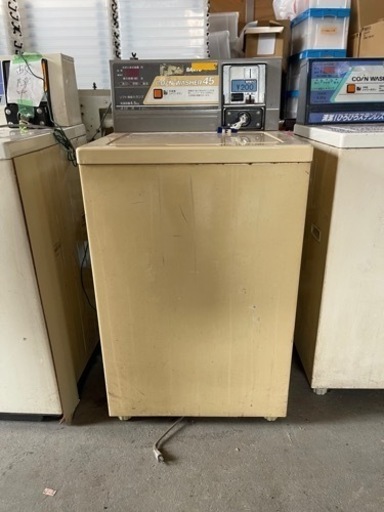 sanyo 洗濯機　ランドリー