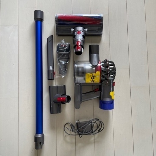 【Dyson】ダイソンv7　fluffy 2019年購入