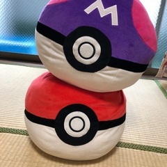モンスターボール　めちゃでかぬいぐるみ
