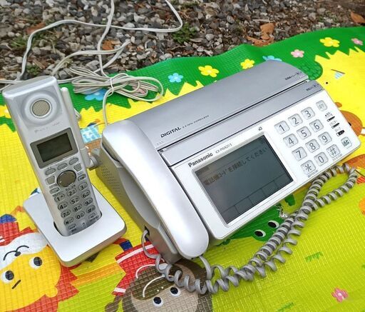 【Panasonic】電話・FAX おたっくす シルバー  KX-PW820–S