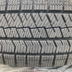 スタッドレスタイヤ 4本　195/65R15 プリウス　シエンタの画像