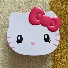 【ゅーまるさん受け渡し予定】ハローキティ 空き缶