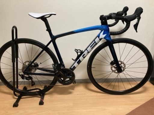 TREKエモンダSL5 2021年モデル