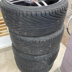 【取引中！決まりました！】シャレン19インチ 4本 パンク恐らく2本の画像