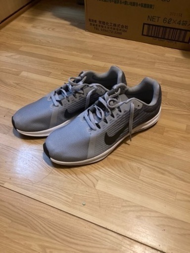 NIKE ナイキスニーカー 新生活にいかがですか？