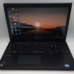 Sonyノートパソコン i7（中古）8GBのメモリ、SSD240...