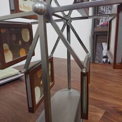 メリーゴーランド型写真立て、ボックス型写真立て、無償譲渡致しますの画像