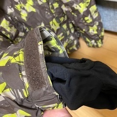 スノーボードウェア ジャケットの画像