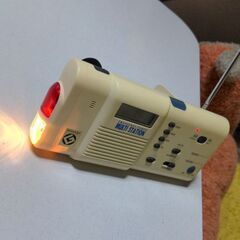 防災グッズ🤗　ラジオ時計付き😘😘😘