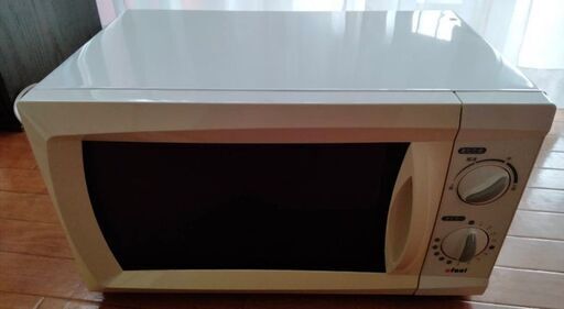 電子レンジ　アイリスオーヤマ製　2013年