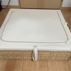 脚付きマットレスの画像