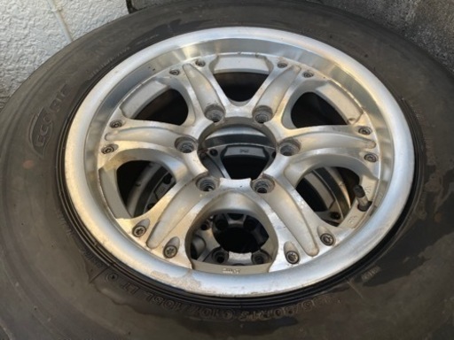 ハイエース、キャラバン用　195 80 15 5000キロ程度使用