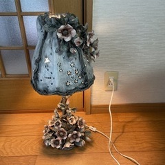 レトロなランプ　アンティーク　スタンドライト　昭和レトロ