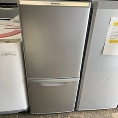 ★Panasonic 138L 2ドア LED照明 カテキン抗菌・脱臭フィルター!! 耐熱テーブル冷蔵庫【NR-B145W-S】