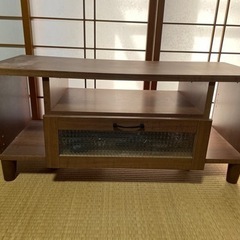 テレビボードの画像