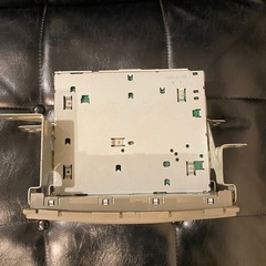 ダイハツ純正　カーステレオの画像