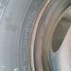 低床ダブルタイヤ トラック タイヤの画像