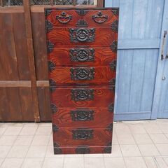 岩手の伝統工芸家具、岩谷堂箪笥 欅材を使用した漆塗り7