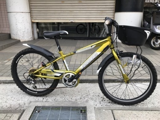 22インチ　ジュニア用マウンテンバイク　自転車　6段ギア