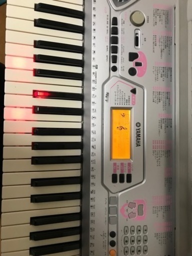 電子ピアノ　光ナビゲーションキーボード