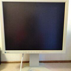 PCディスプレイ　L675　EIZO
