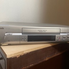 VHSビデオデッキ