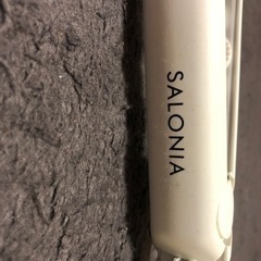 サロニアのアイロンの画像