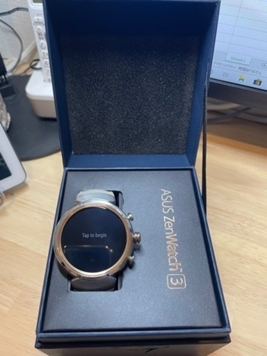 高級スマートウォッチ　ASUS ZENWATCH