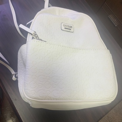 GUESS バッグ　レディース