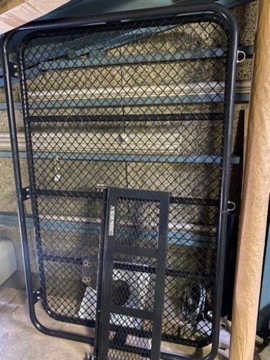 ハイエース　キャラバン　ハイラックスサーフ　ランドクルーザー　ルーフキャリア　キャリア