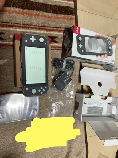 中古美品 Nintendo Switch Lite ニンテンドースイッチライト グレー + コントローラー+ソフト / モンハン他