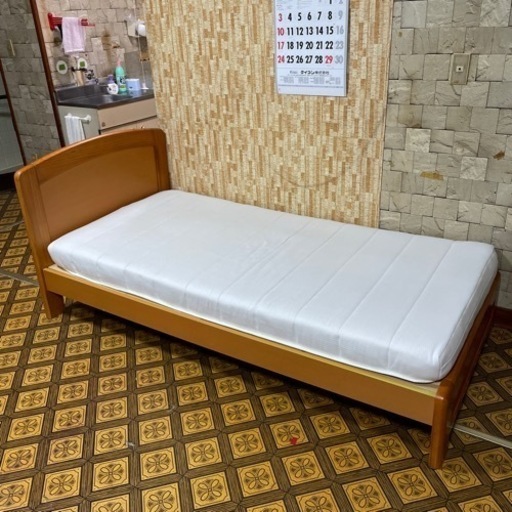 シングルベッド