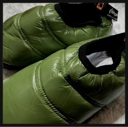 ご購入者様決定꒰未使用꒱走れる洗える 起毛ルームシューズ緑黒 室内上履き 男女兼用フリーサイズ