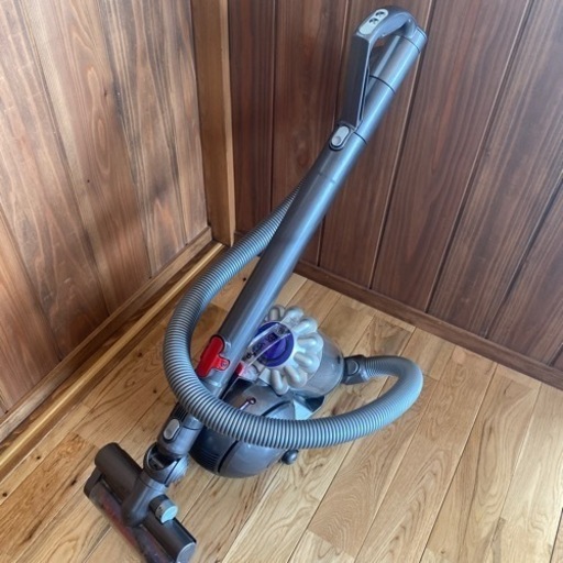 ダイソンDC48　サイクロン掃除機　付属ブラシ5本付き　ダイソンボール