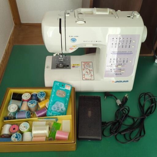ジャガーミシン フットペダル 小物付き