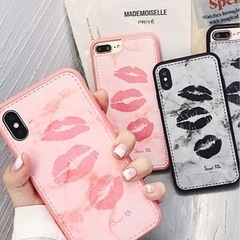 新品未使用　マーブル大理石柄ワンポイントiPhoneケース　iPhone7plus / 8  ピンクxリップの画像