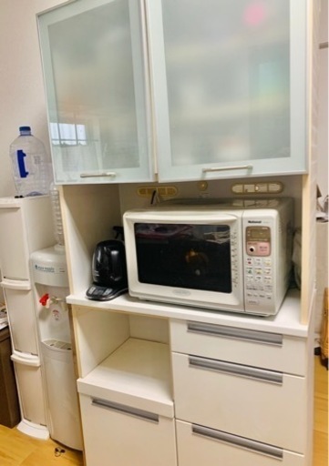 白い食器棚　上下セット ⸒⸒
